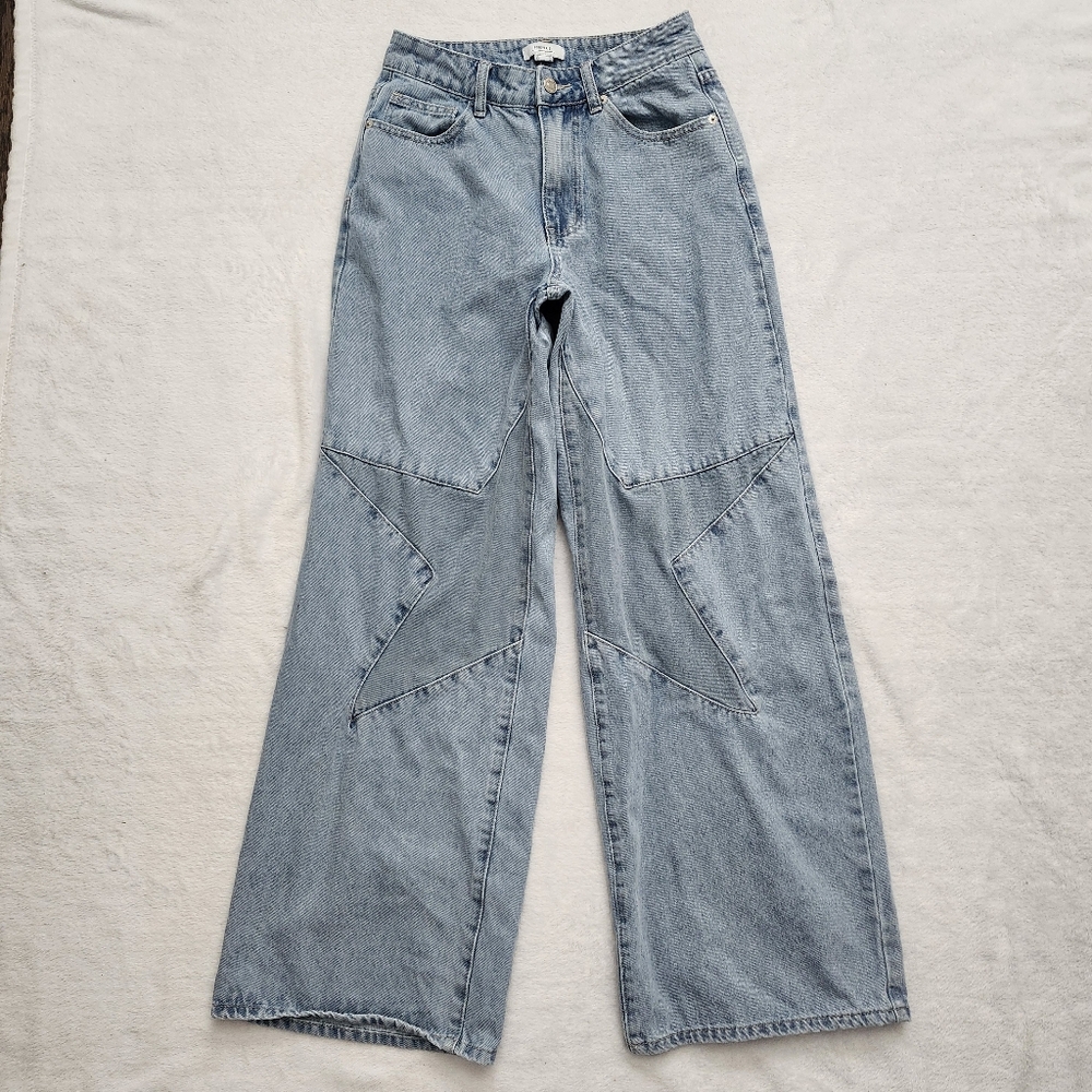 Forever 21‎ 90’s Fit Star Patch Wide Leg Jeans Loose Baggy Light Wash Size 26